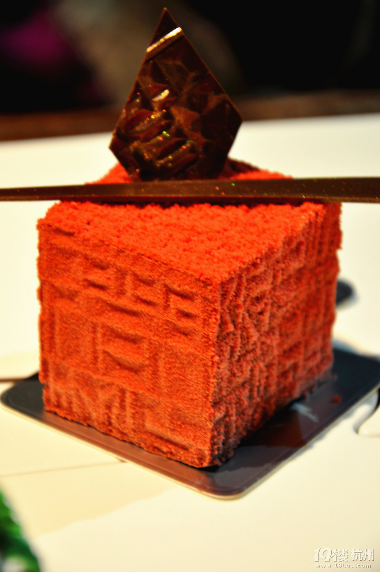 【美食排行榜第39期】 盘点好吃到飞起来的巧克力蛋糕