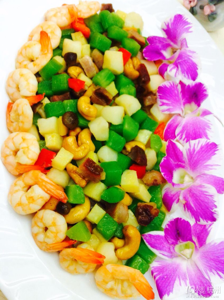 此時(shí)最溫情,用美味佳肴和美好祝福期待春暖花開(kāi)----年夜飯