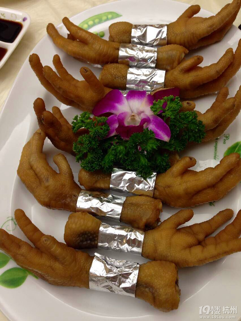 此時(shí)最溫情,用美味佳肴和美好祝福期待春暖花開(kāi)----年夜飯