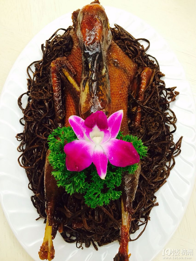 此時(shí)最溫情,用美味佳肴和美好祝福期待春暖花開(kāi)----年夜飯
