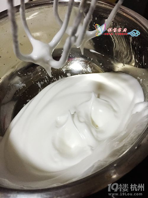 【情人節(jié)】隨手做了個小奶油蛋糕