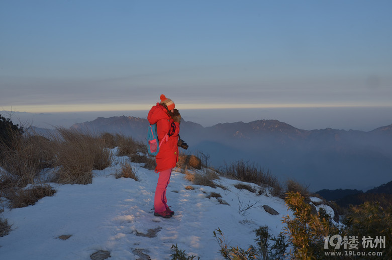【醉美丽】山里妹子带你去和大山约会