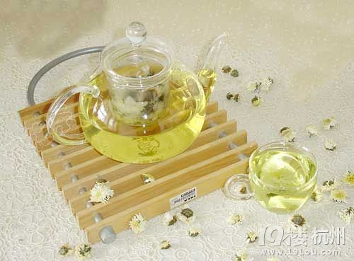 怀孕可以喝菊花茶吗？喝茶也要注意啦！