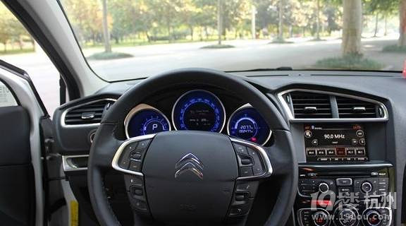 生活的樂(lè)趣在于行走,攜手小四說(shuō)走就走