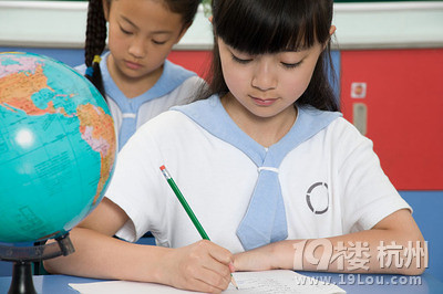 杭州民办小学和公办小学的区别，各有什么优缺点？