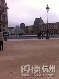 【你好！三月】 時尚的倫敦 如畫的瑞士 浪漫的法國 遺憾的意大利