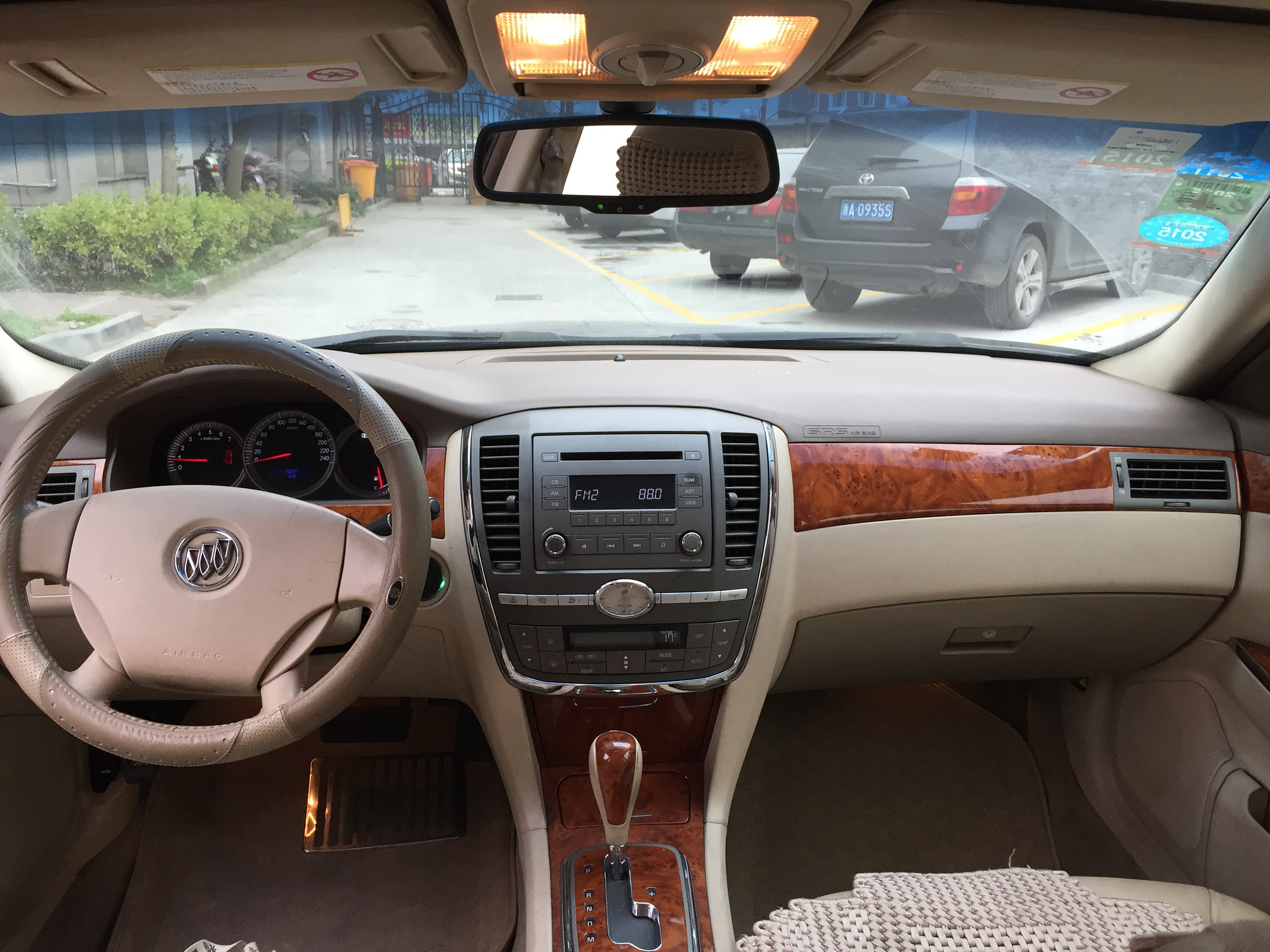 06年8月别克君越,2.4自动天窗,车况原版精品