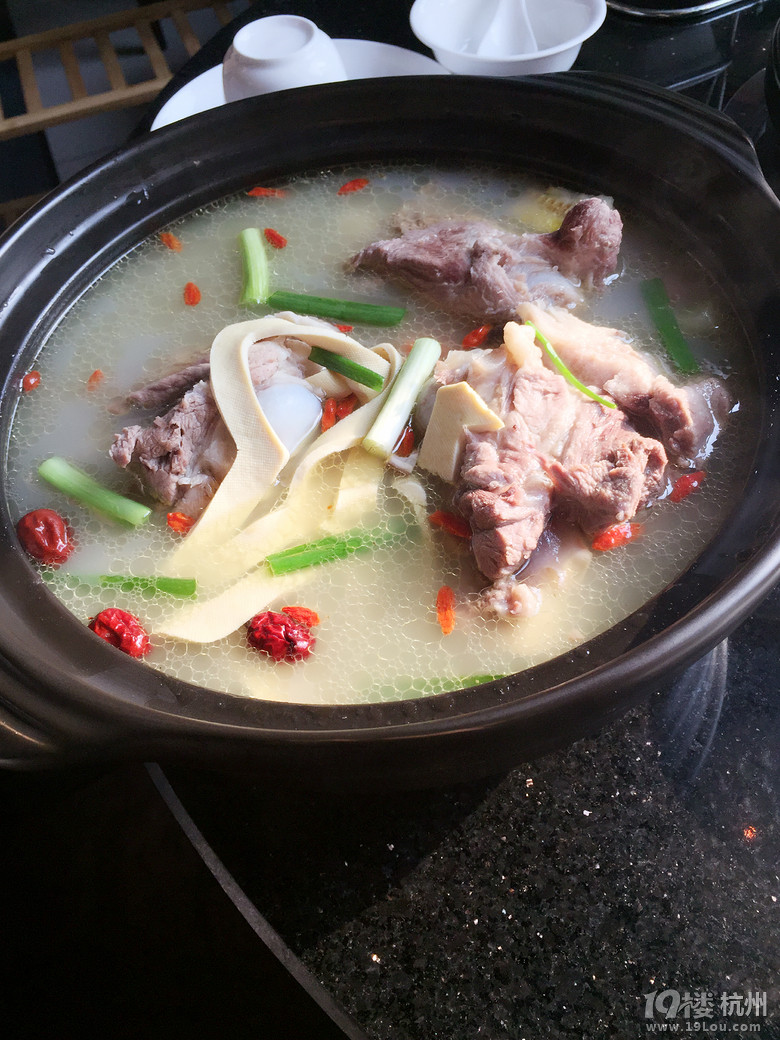 明星火锅店宁记火锅~即将全新品牌升级.有料火锅爆好吃-西湖区-杭州外