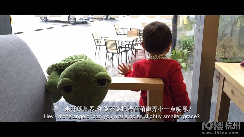80后麻麻拍洛丽塔装嫩，下次带儿子一起出镜拍少爷~！