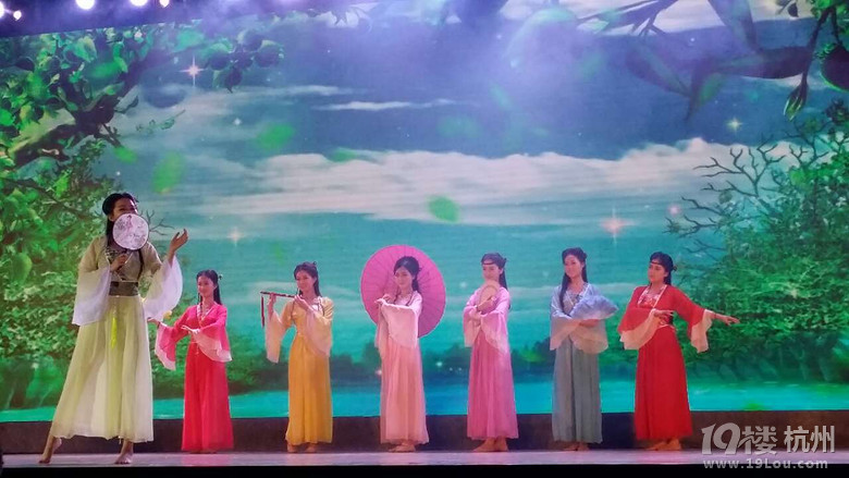 参加了一个高逼格的会，仙女如云