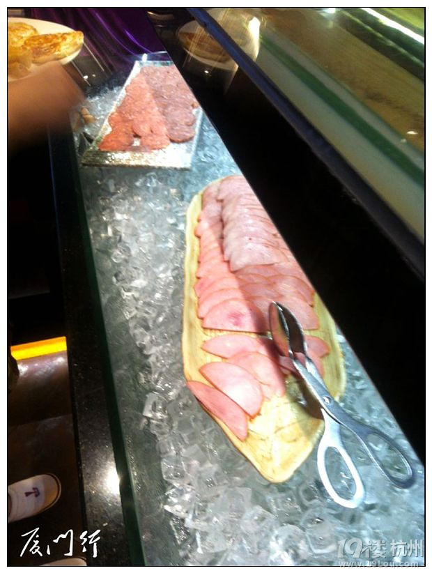 ů_  ڏBT