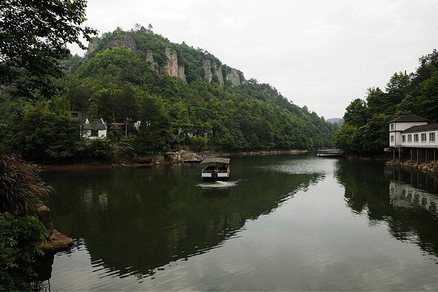 新昌沃洲湖.