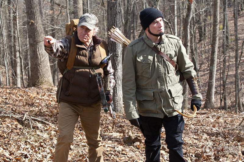 《致命对决》反战题材引深思 德尼罗演双雄对决