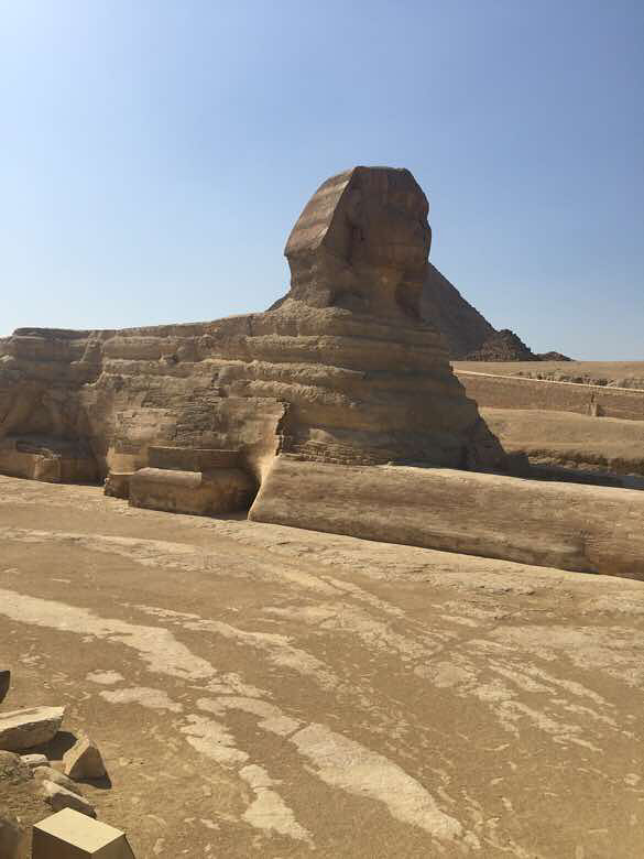 传说中的金字塔,狮身人面像