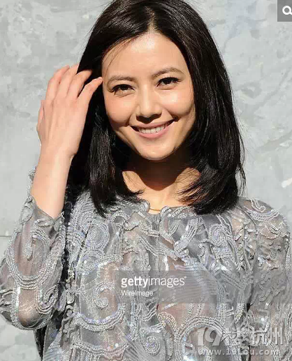 不只整容會整毀,明星修圖越p越丑