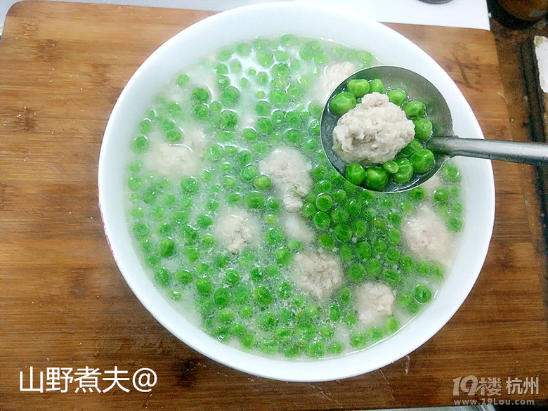 湯鮮味美、甜脆嫩滑的——小豌豆肉丸湯