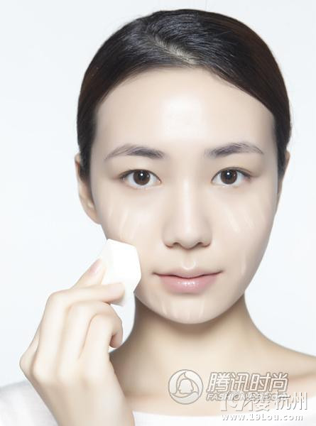 我?guī)夏隳銕?00軟妹幣 一起美美噠去面試
