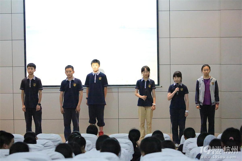“日有所诵”朗诵表演赛在报告厅举行