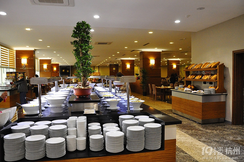 土耳其之行(三)----熱氣球、鴿子谷、地毯店 西貝