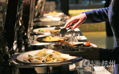 吃自助餐的最佳顺序，让你扶墙进，扶墙出！