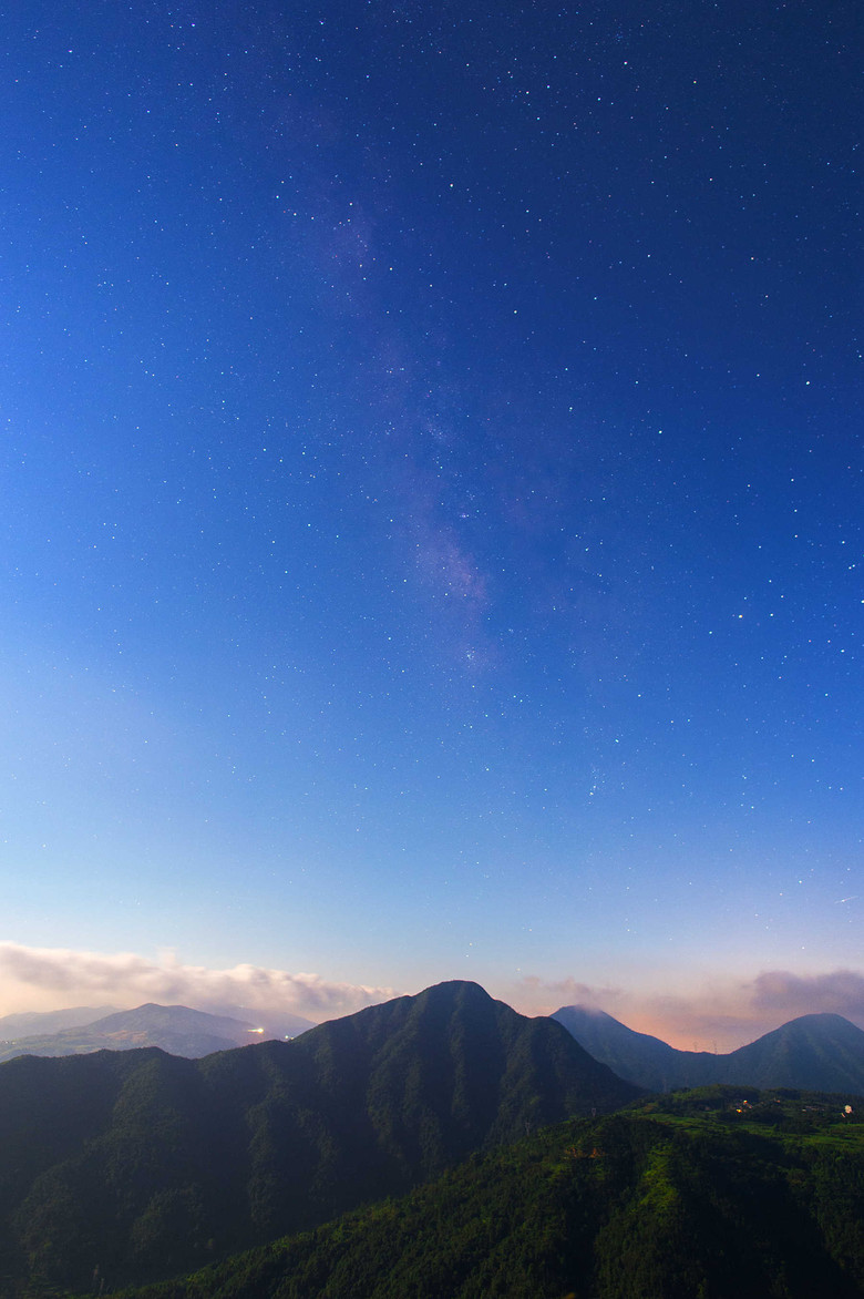 家乡的山水与星空