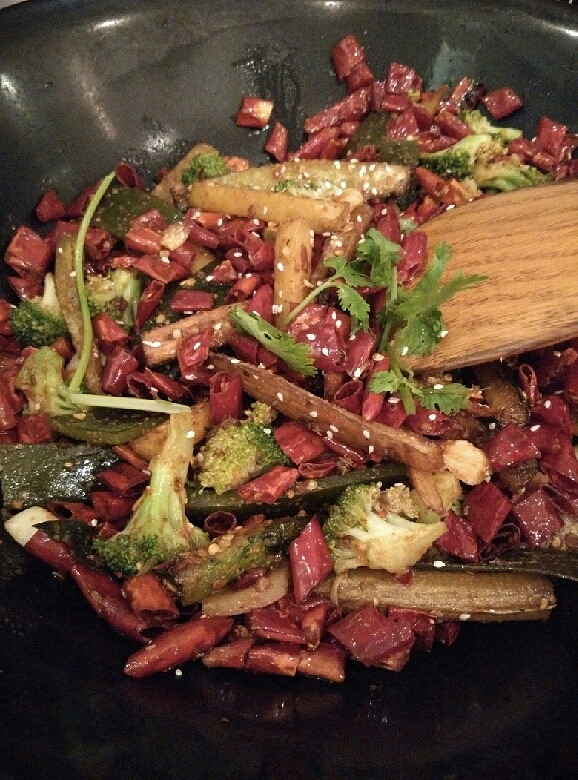 辣椒吵辣椒变态辣干锅