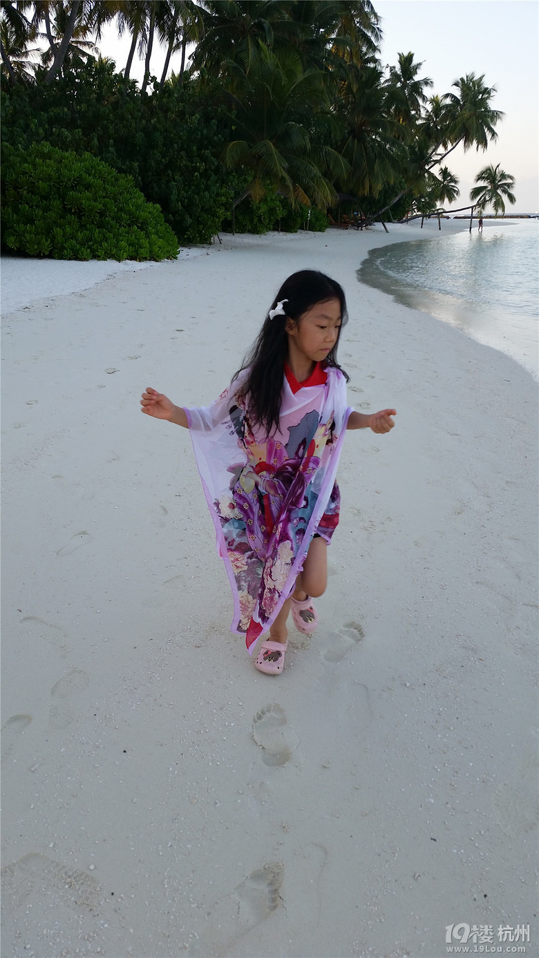 带着杭州十景游马代--小翎儿的美露丽芙见闻-第