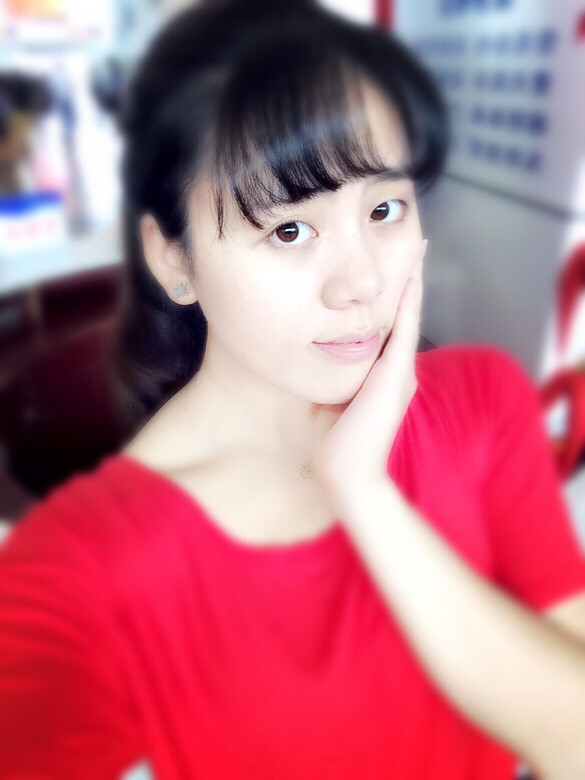 每天中午起床都是困难滴,好想睡觉啊