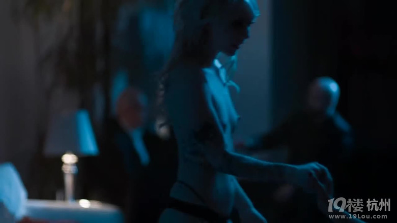 图解电影《26种新死法》那肉,一点一点割下来