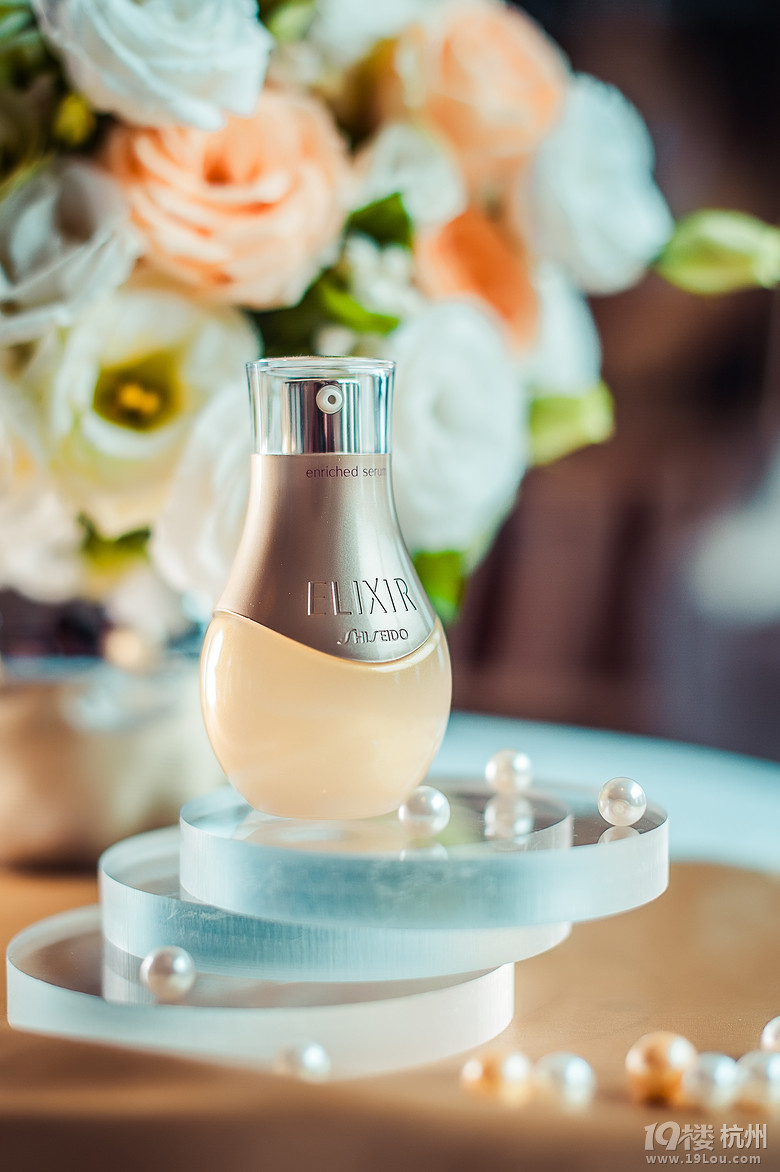 2015怡丽丝尔弹力小魔瓶登陆中国