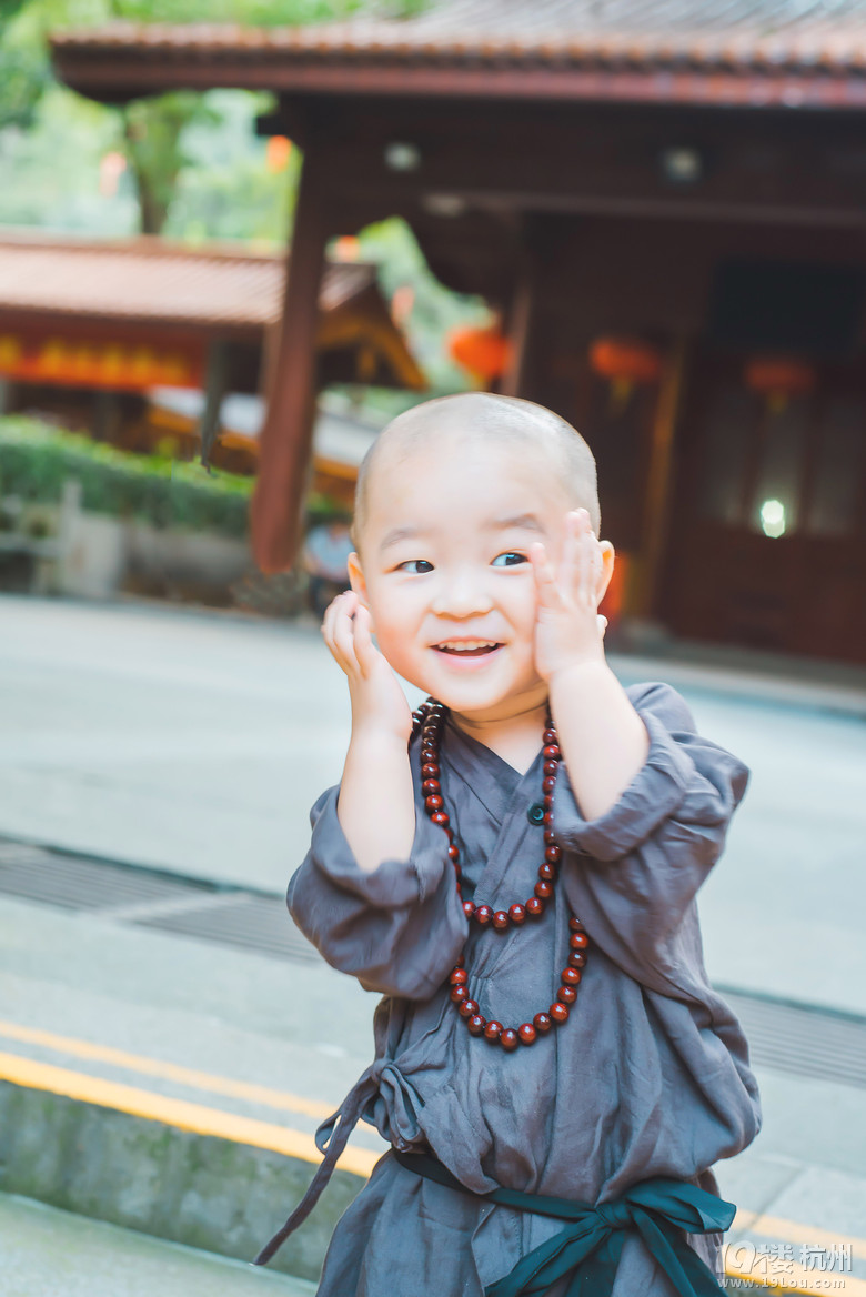 灵隐寺最萌小和尚