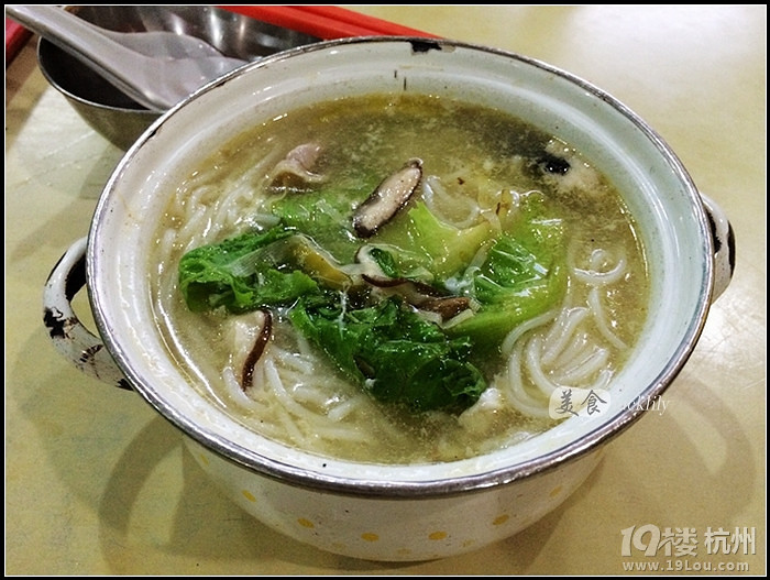 【5队】界首小学好吃的食堂饭、新丰小吃、上海水中天过桥米线、