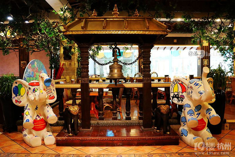 【5隊】第一世界大酒店手抓飯、泰香閣自助、天倫精品酒店