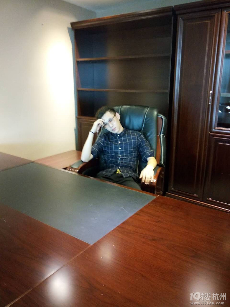 如果有人问我为什么爱你,我觉得我只能如此回