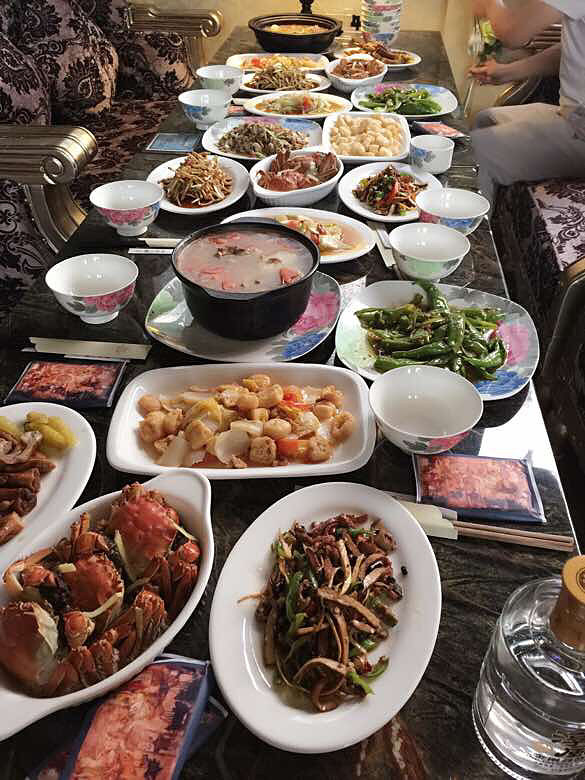 中秋小聚餐和员工!还有新做的水饺柚子月饼