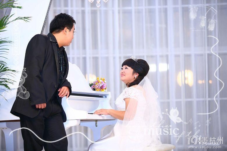 【胖人拍婚纱照注意事项】胖MM如何拍出瘦瘦的感觉?