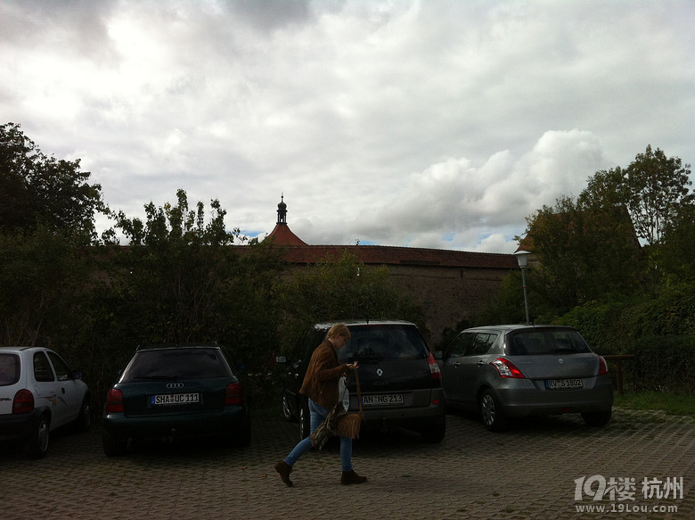 _v Rothenburg ob der Tauberꮅ