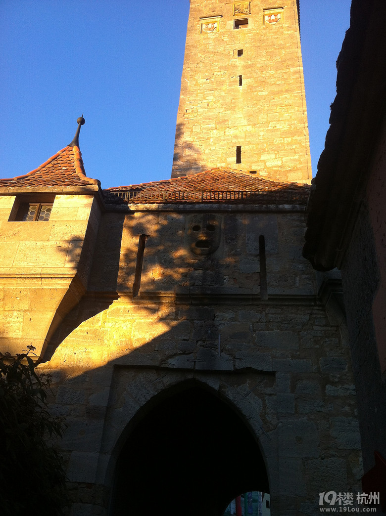 _v Rothenburg ob der Tauberꮅ