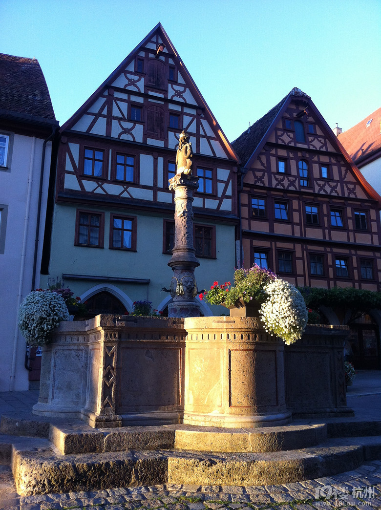 _v Rothenburg ob der Tauberꮅ