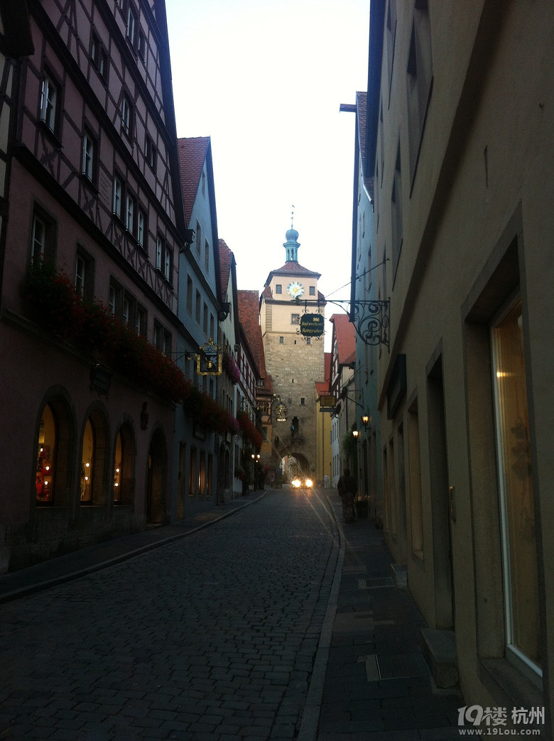_v Rothenburg ob der Tauberꮅ