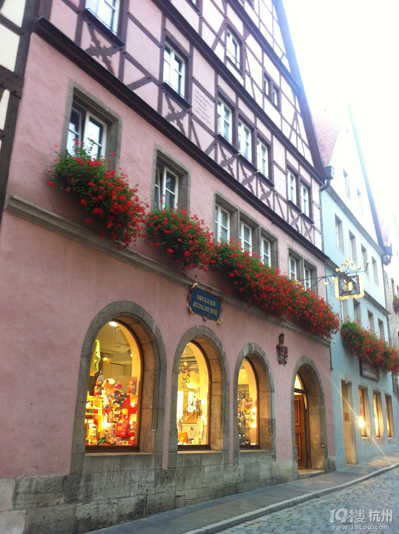 _v Rothenburg ob der Tauberꮅ