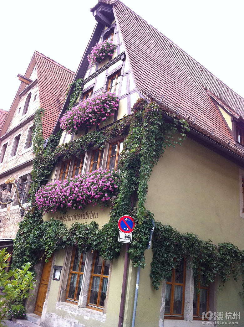 _v Rothenburg ob der Tauberꮅ