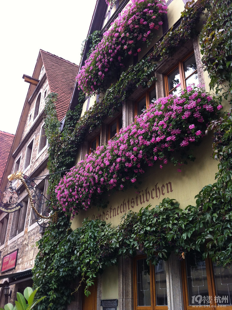 _v Rothenburg ob der Tauberꮅ