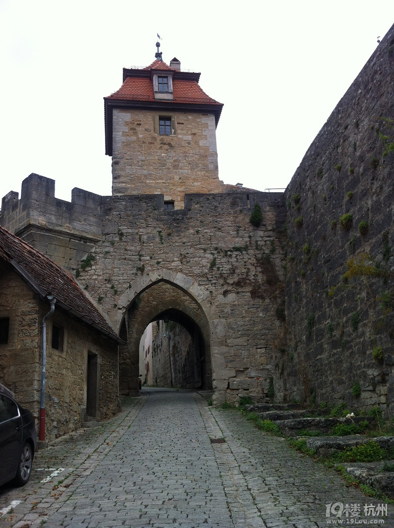 _v Rothenburg ob der Tauberꮅ