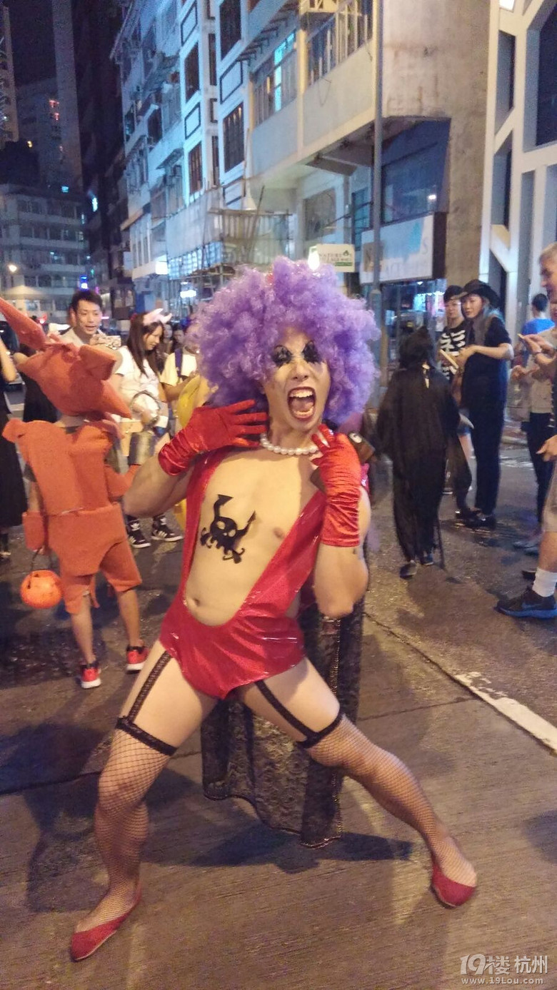 香港開心游之萬圣節(jié)遇嘩鬼買手表鉆戒慶祝周年紀(jì)念
