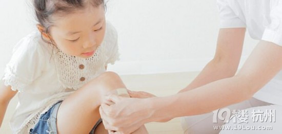 受伤了用唾液擦一擦消消炎 靠谱吗?-健康资讯