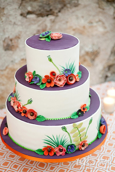 【结婚蛋糕怎么切】结婚蛋糕含义和切法