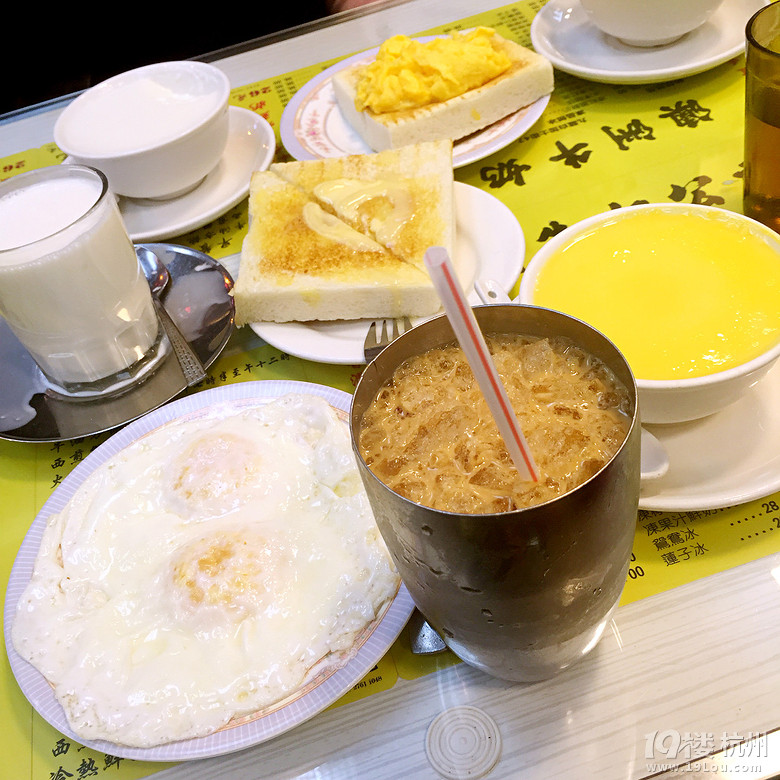 脫掉秋褲去旅行-香港圣誕季之旅