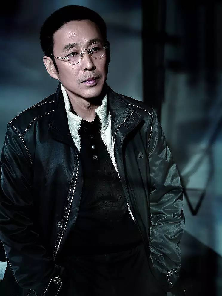 陈道明:腹有诗书气自华,时光流逝傲骨依旧