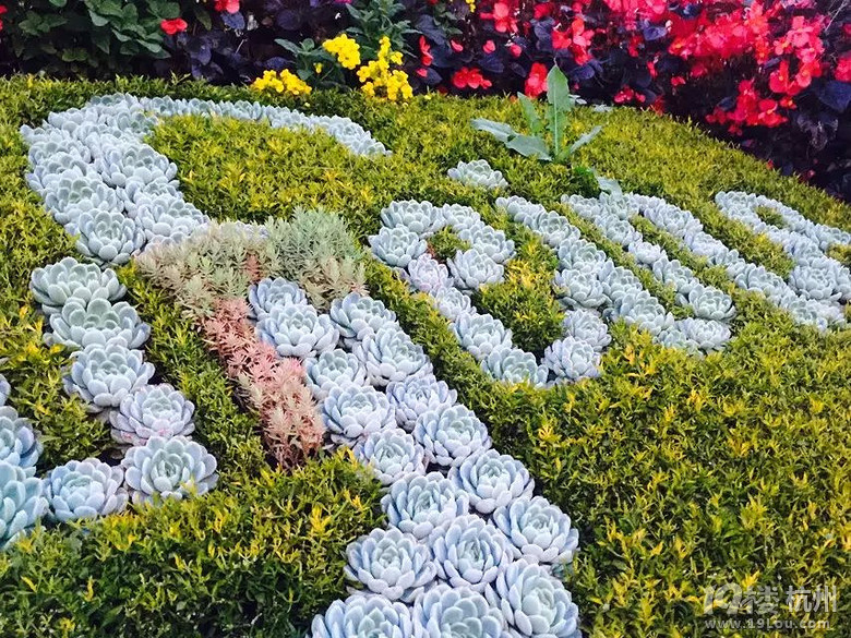 ]йԵĚW5{-